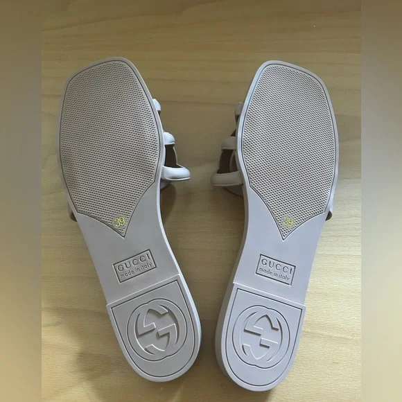 Super cute Tan Summer Slide Sandals - Picture 6 of 6